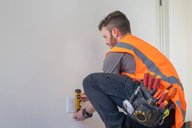 Best Local Electrician Companies  in Saybrook Manor, CT